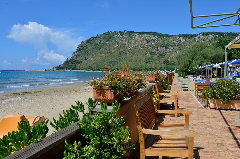 Hotel Acquasanta Terracina Exterior photo