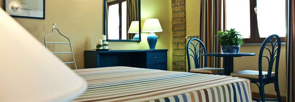 Hotel Acquasanta Terracina Exterior photo